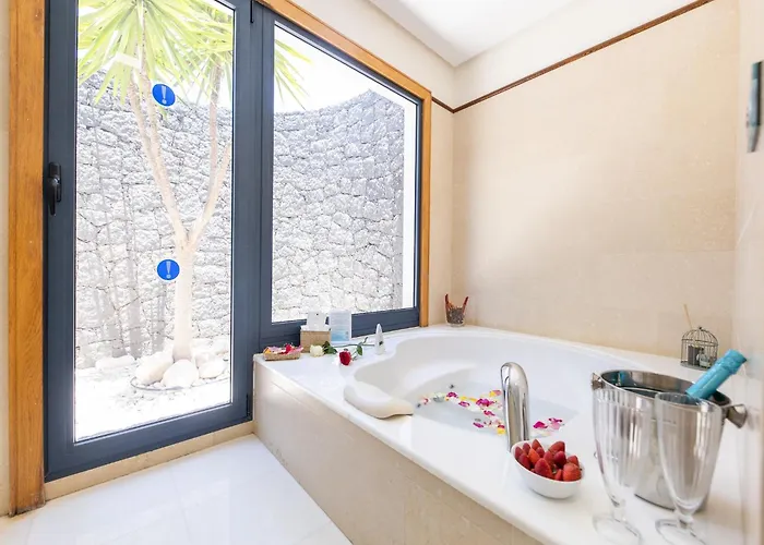 Σπίτι διακοπών Beautiful In With Pool