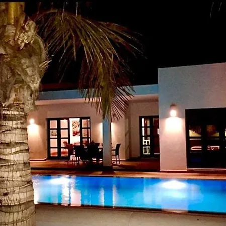 Beautiful In With Pool Playa Blanca (Lanzarote)