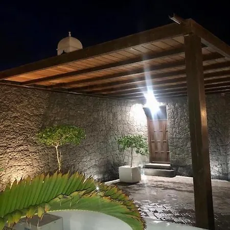 Casa de Férias Beautiful In With Pool Playa Blanca (Lanzarote)