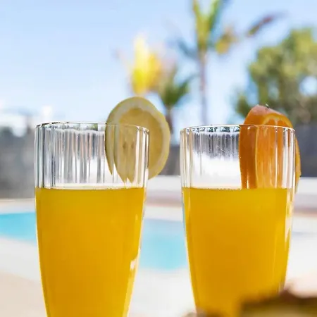 Beautiful In With Pool Vakantiehuis