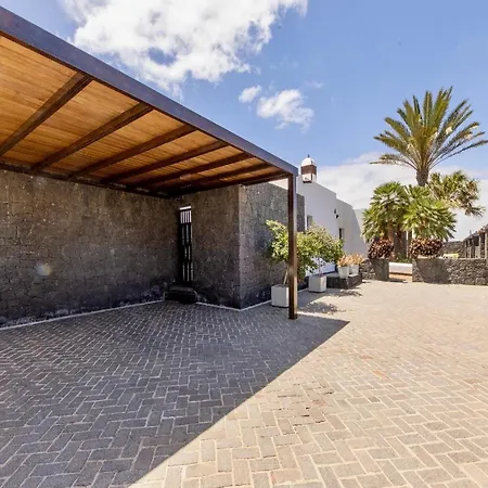 Vakantiehuis Beautiful In With Pool Playa Blanca (Lanzarote)