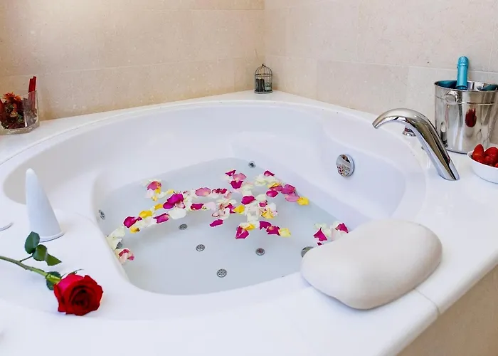 Beautiful In With Pool 度假居 *