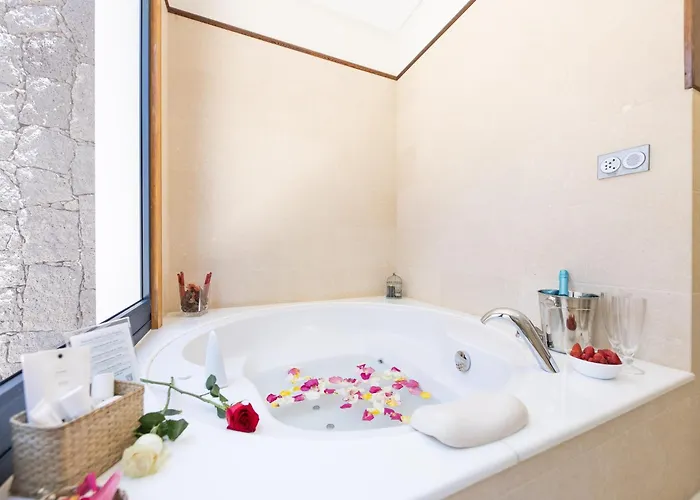 Beautiful In With Pool 度假居 *