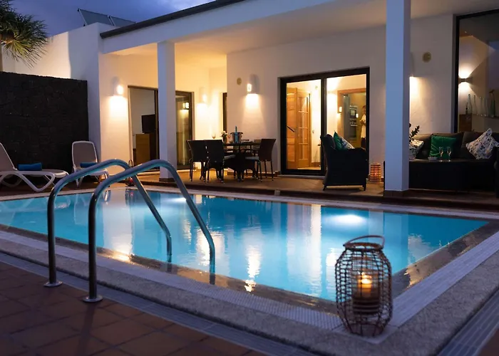 Beautiful In With Pool Ferienhaus *