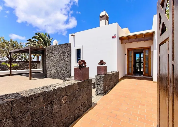 Ferienhaus Beautiful In With Pool *