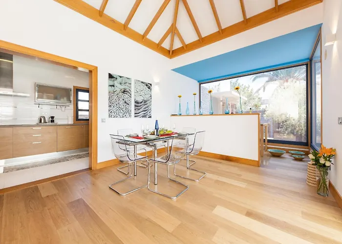 Beautiful In With Pool *