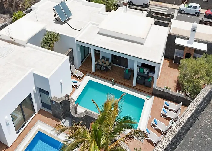 Beautiful In With Pool Ferienhaus *