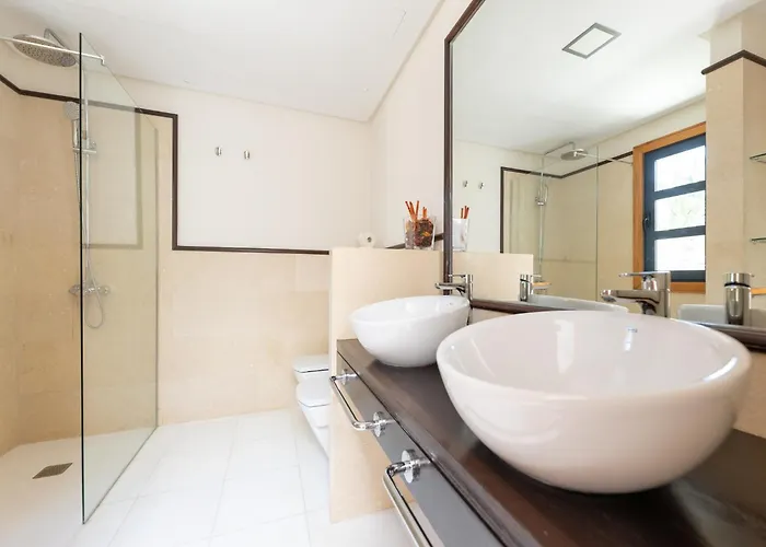 Ferienhaus Beautiful In With Pool *